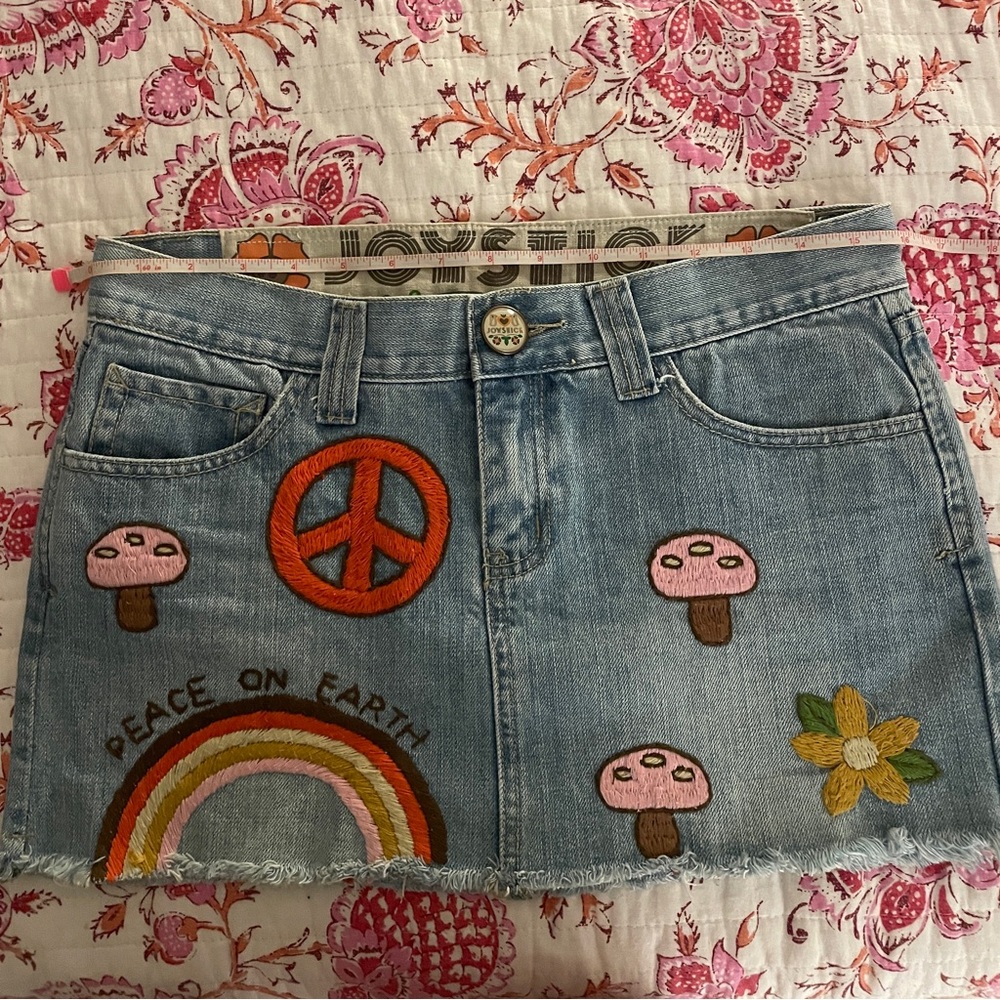 Joystick Denim Mini Skirt with Embroidery preowned size 28 - Picture 9 of 10